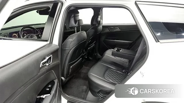 Kia Sportage 5th Generation 2023 Белый из Кореи, фото 2