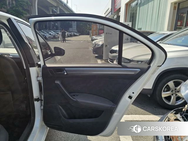 Volkswagen Santana 2021 Белый из Китая, фото 2