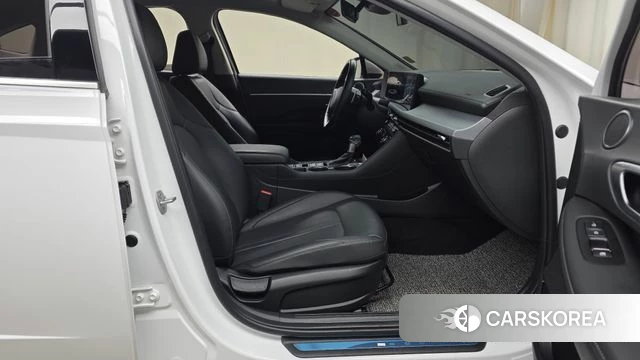 Hyundai Sonata D Edge (DN8) 2023 Белый из Кореи, фото 2