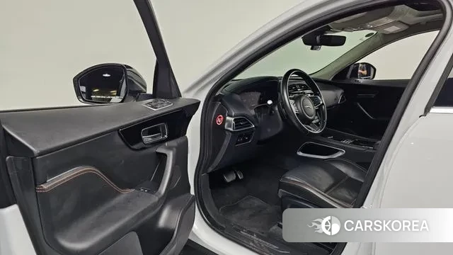 Jaguar F-PACE 2019 Белый из Кореи, фото 2