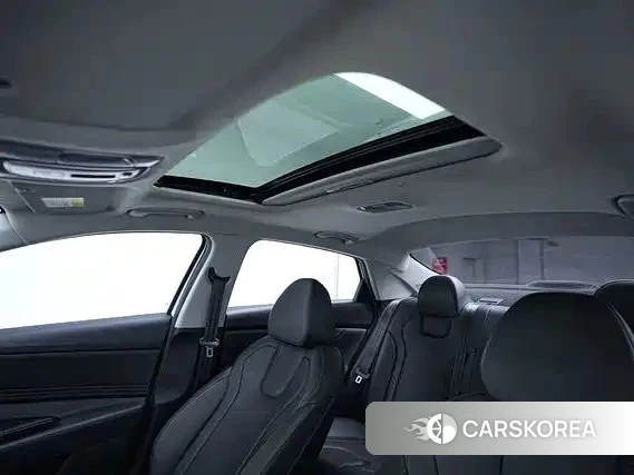 Новый Hyundai Elantra 2026 Белый из Китая, фото 2