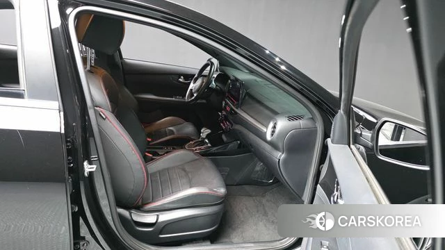 Kia The New K3 2nd generation 2021 Черный из Кореи, фото 2