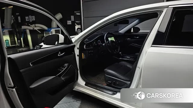 Kia Come New K7 2018 Белый из Кореи, фото 2