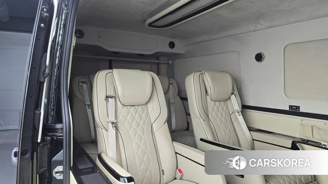 Mercedes-Benz Sprinter 2023 Черный из Кореи, фото 2