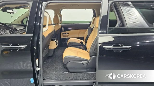 Kia Carnival 4th generation 2022 Черный из Кореи, фото 2