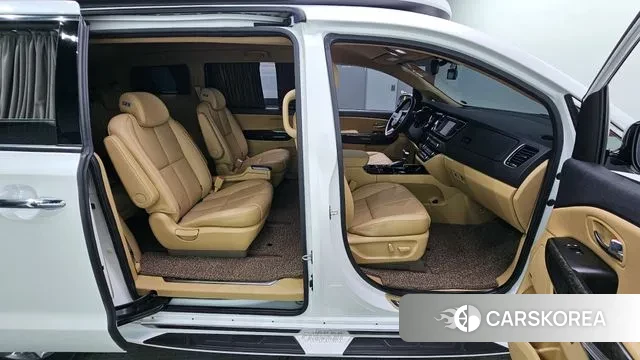 Kia The New Carnival 2018 Белый из Кореи, фото 2