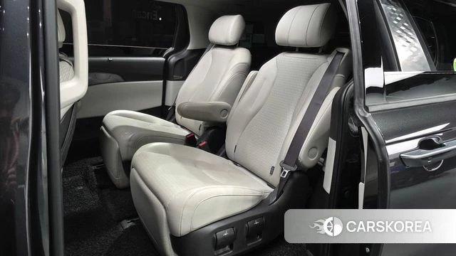 Kia Carnival 4th generation 2023 Серый из Кореи, фото 2