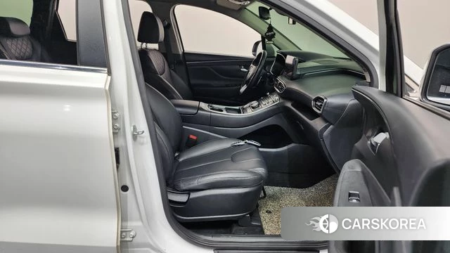 Hyundai The New Santa Fe 2021 Белый из Кореи, фото 2