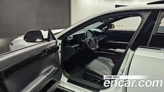 Hyundai Grandeur (GN7) id 2600260 из Кореи 2