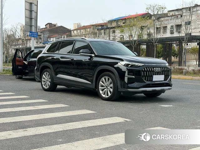 Audi Q6 2024 Черный из Китая, фото 2