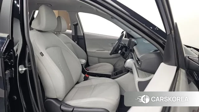 Hyundai Kona (SX2) 2023 Черный из Кореи, фото 2