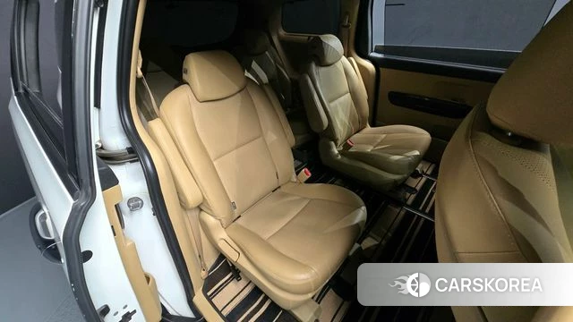 Kia The New Carnival 2018 Белый из Кореи, фото 2