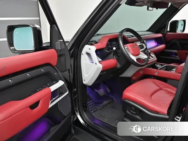 Land Rover Defender (L663) 2020 Черный из Кореи, фото 2