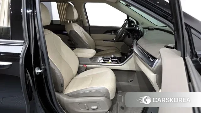 Kia Carnival 4th generation 2021 Черный из Кореи, фото 2