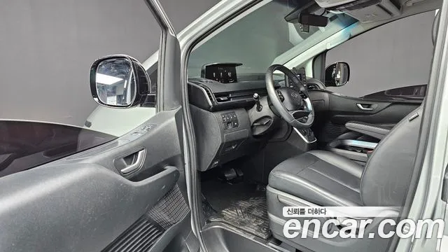 Hyundai Staria 2023 Серебряный из Кореи, фото 2