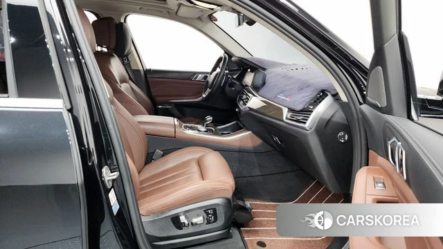 BMW X5 (G05) 2021 Черный из Кореи, фото 2