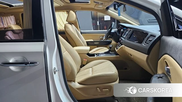 Kia All New Carnival 2018 Белый из Кореи, фото 2