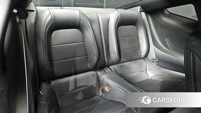 Ford Mustang 7th Generation 2024 Красный из Кореи, фото 2