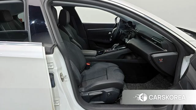 Peugeot 508 second Generation 2020 Белый из Кореи, фото 2