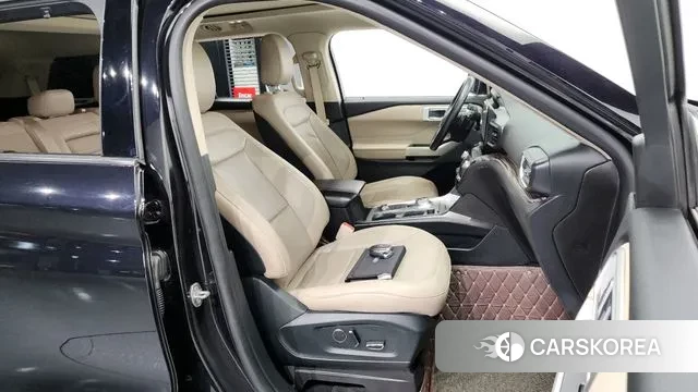 Ford Explorer 6th Generation 2020 Черный из Кореи, фото 2