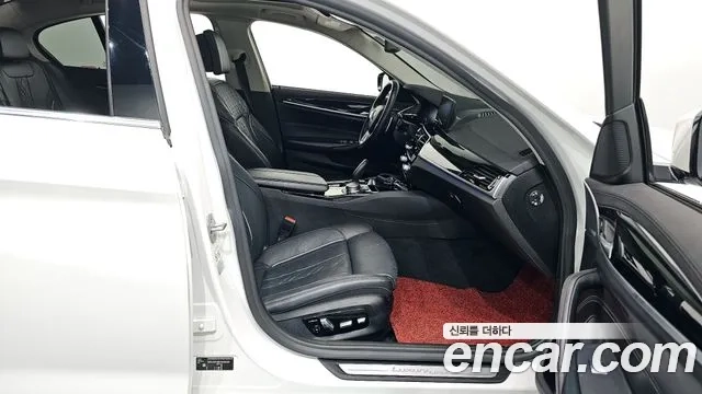 BMW 5 Series (G30) 2019 Белый из Кореи, фото 2