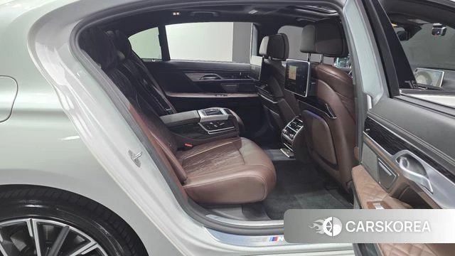 BMW 7 Series (G11) 2021 Белый из Кореи, фото 2