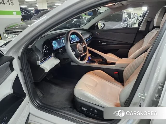 Hyundai Avante (CN7) 2021 Серебристо-серый из Кореи, фото 2