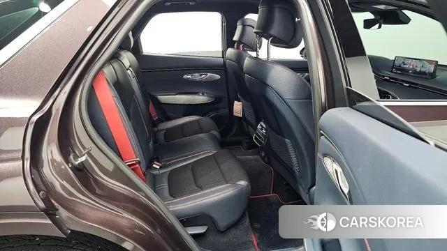 Genesis GV70 2021 Фиолетовый из Кореи, фото 2