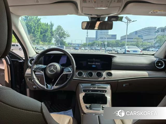 Mercedes-Benz E-class 2022 Черный из Китая, фото 2