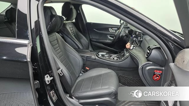 Mercedes-Benz E-Class W213 2019 Черный из Кореи, фото 2