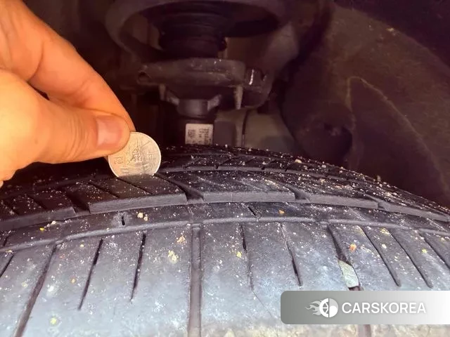 Kia The New Carnival 4th Generation 2024 Серый из Кореи, фото 2