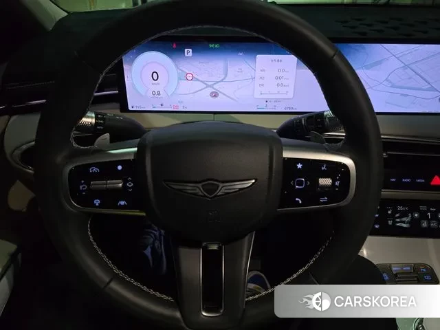 Genesis GV70 2025 Белый из Кореи, фото 2