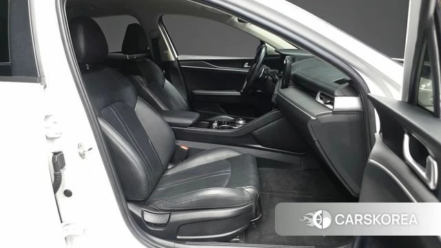 Kia K5 3rd generation 2021 Белый из Кореи, фото 2