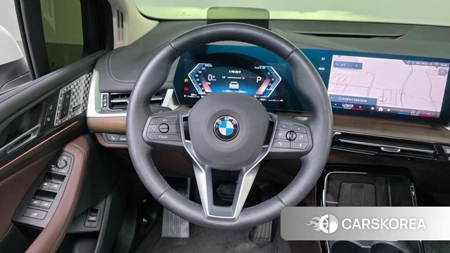 BMW 2 Series Active Tourer (U06) 2024 Белый из Кореи, фото 2