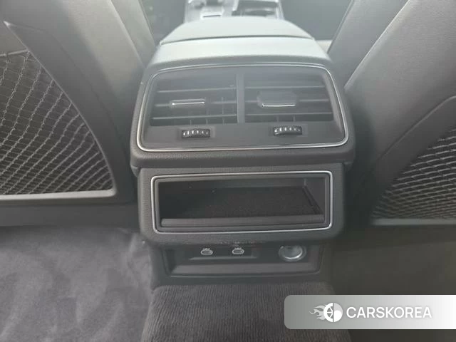 Audi A6L 2024 Черный из Китая, фото 2