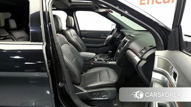 Ford Explorer 2018 Черный из Кореи, фото 2