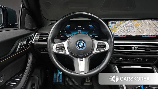 BMW i4 2022 Темно-зеленый из Кореи, фото 2