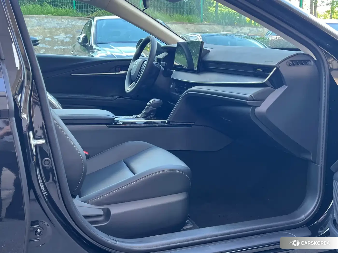Toyota Camry 2026 Черный из Китая, фото 2