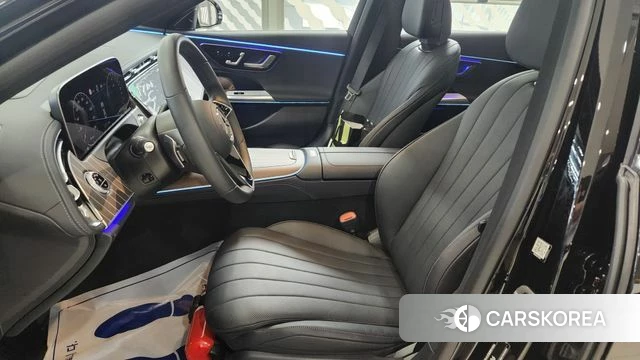 Mercedes-Benz E-Class W214 2025 Черный из Кореи, фото 2