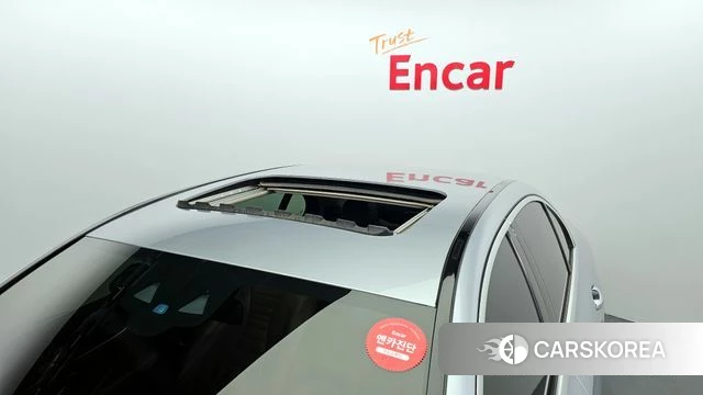 Mercedes-Benz E-Class W213 2021 Серебряный из Кореи, фото 2