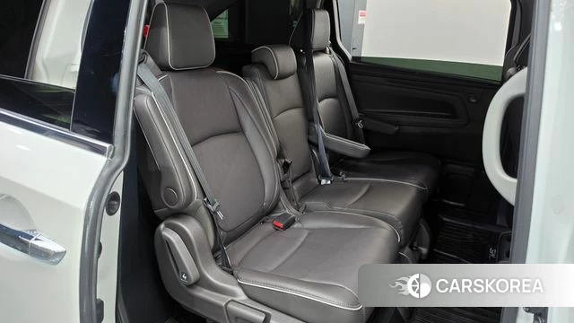 Honda Odyssey 2021 Белый из Кореи, фото 2