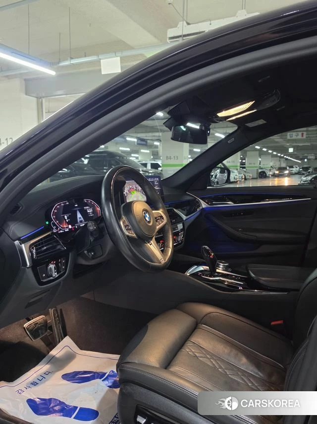 BMW 5 Series (G30) 2021 Черный из Кореи, фото 2