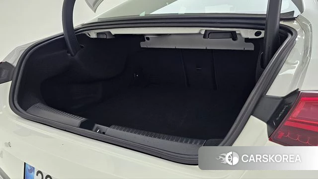 Mercedes-Benz CLA-Class C118 2026 Белый из Кореи, фото 2