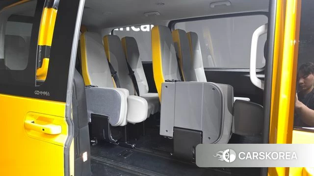 Hyundai Staria 2025 Желтый из Кореи, фото 2