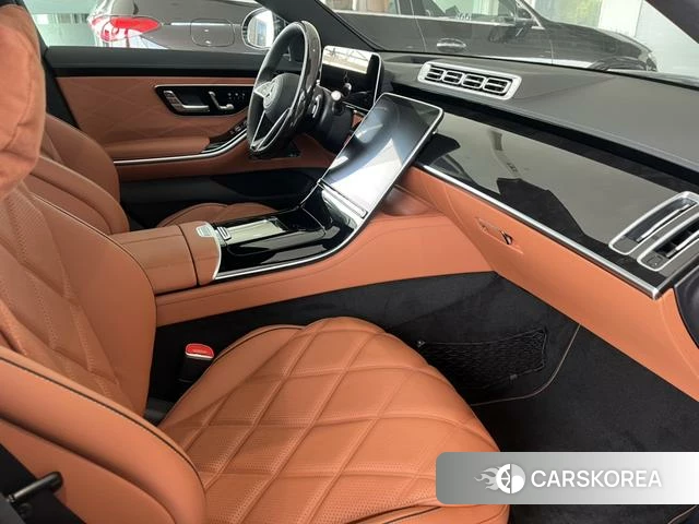 Mercedes-Benz Maybach S-class 2025 Черный из Китая, фото 2