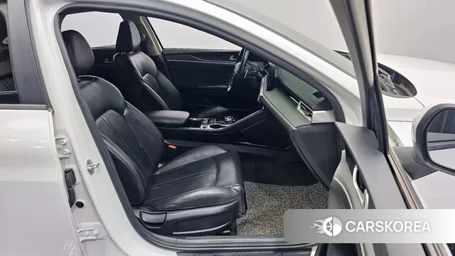 Kia K5 3rd generation 2021 Белый из Кореи, фото 2