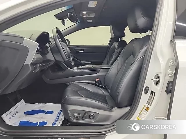 Toyota Avalon 5th Generation 2018 Белый из Кореи, фото 2