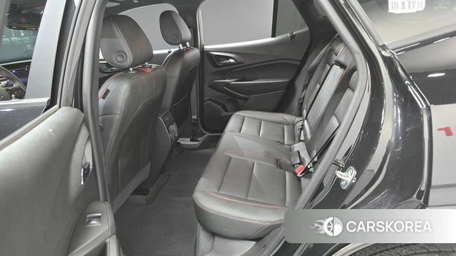 Chevrolet (GM Daewoo) Trax Crossover 2024 Черный из Кореи, фото 2