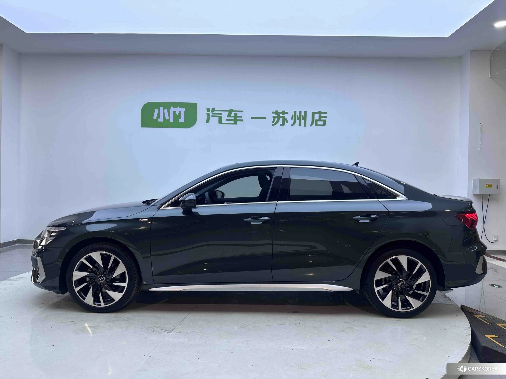 Audi A3 2023 Зеленый из Китая, фото 2