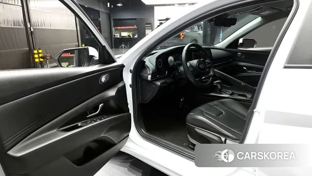 Hyundai Avante (CN7) 2022 Белый из Кореи, фото 2